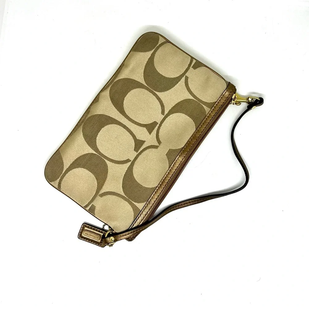 Coach Floral Signature C Wristlet